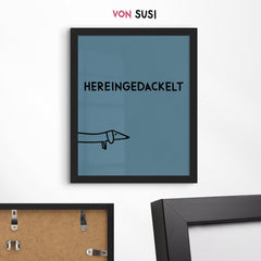Hereingedackelt • Dackel Poster für Eingangsbereich in blau • modernes Print für Eingangsbereich • Bild mit Dackel Hund als Geschenkidee - vonSUSI
