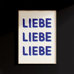 Liebe Poster mit Liebe Liebe Liebe Schriftzug - vonSUSI